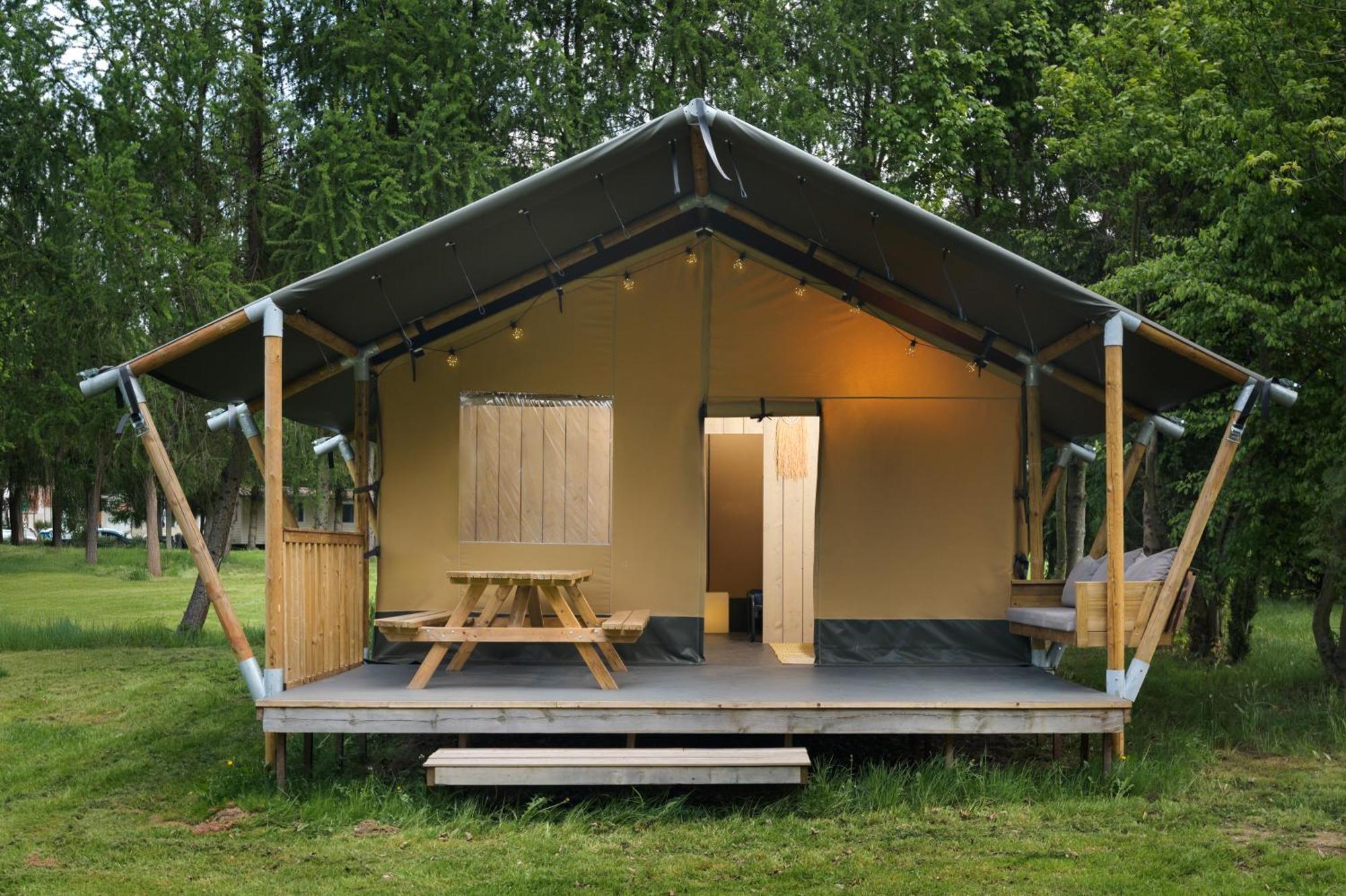 Camping 2000 Januv Dul Екстер'єр фото
